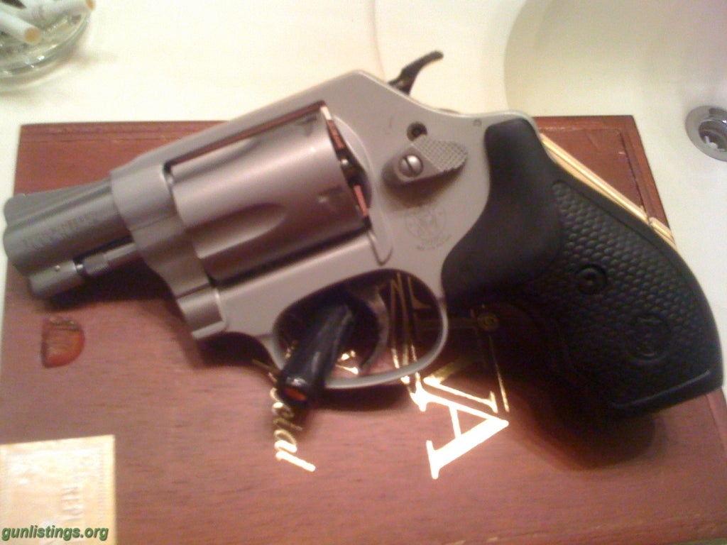 Pistols S&W 637 AIR LIGHT