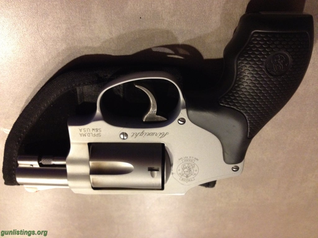 Pistols S&W 642