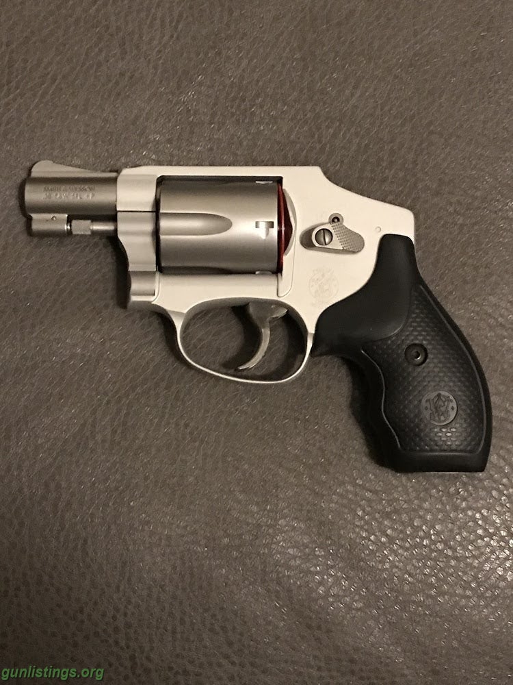 Pistols S&W 642