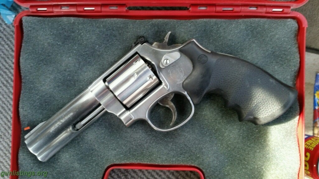 Gunlistings.org - Pistols S&W 686-5 Pre-lock