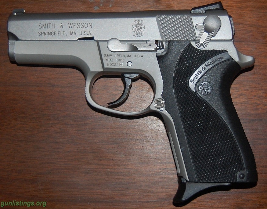 Pistols SW 6906, 9mm Stainless Semi-auto