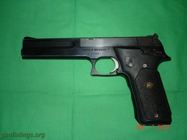 Pistols S&W Model 422 Pistol