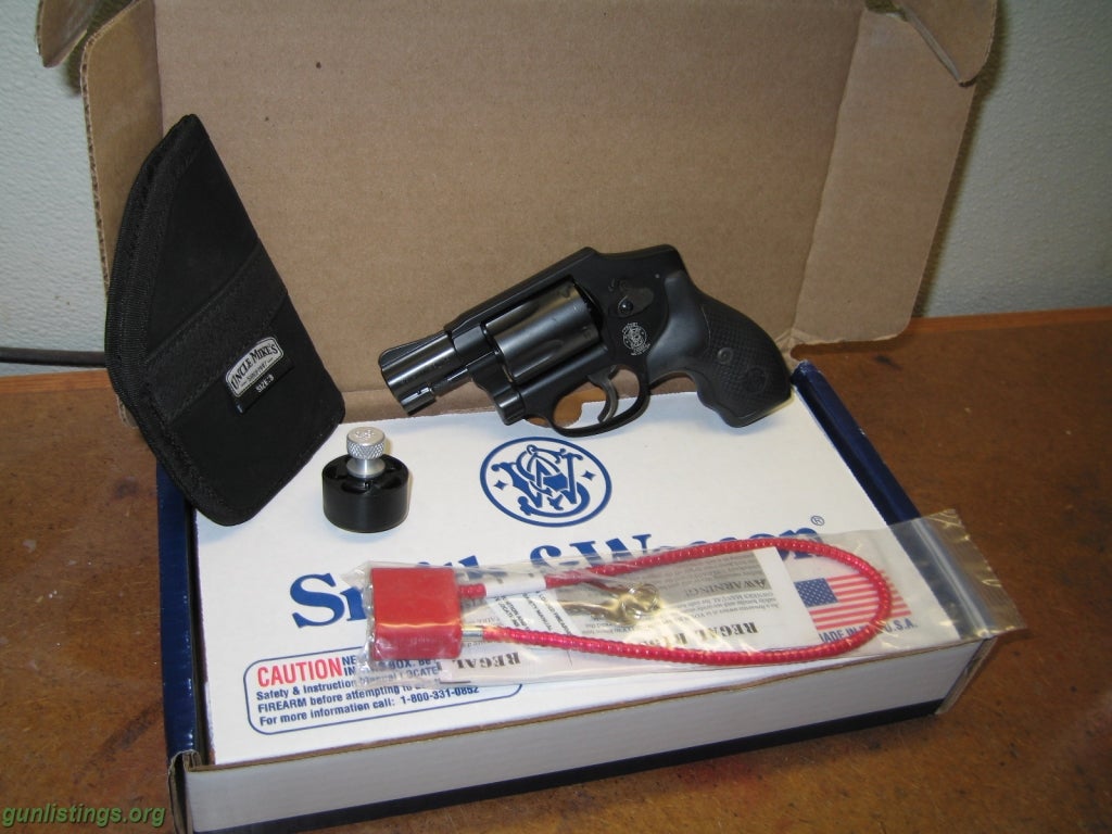 Pistols S&W Model 442 38 Special