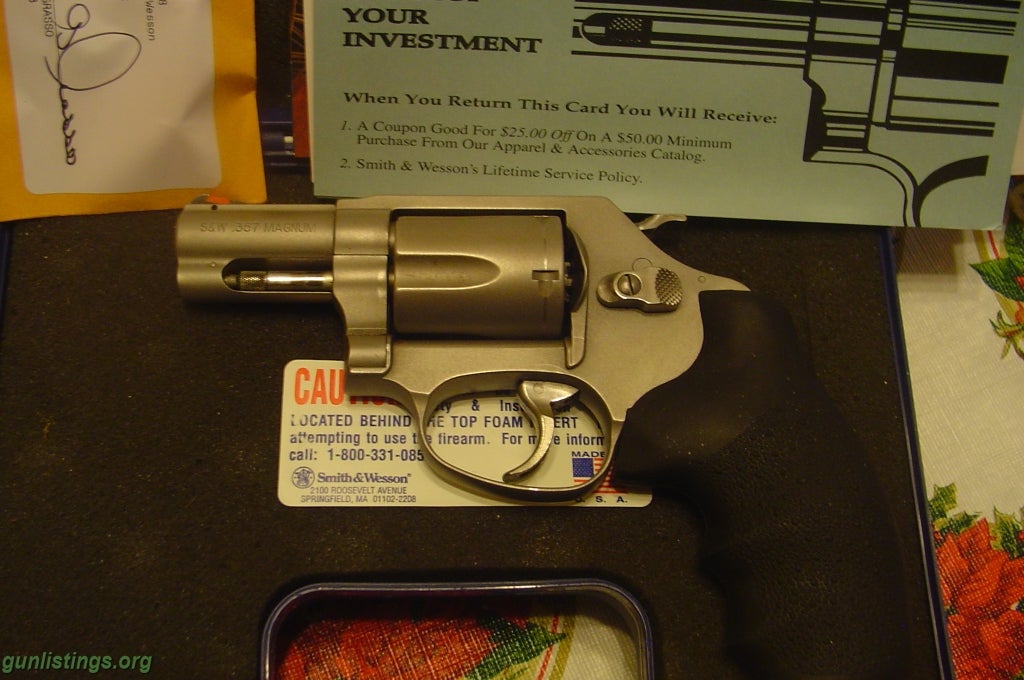 Pistols S&W Model 60