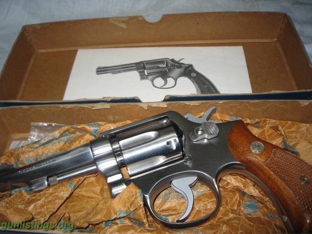 Pistols S&W MODEL 64 S/S 4