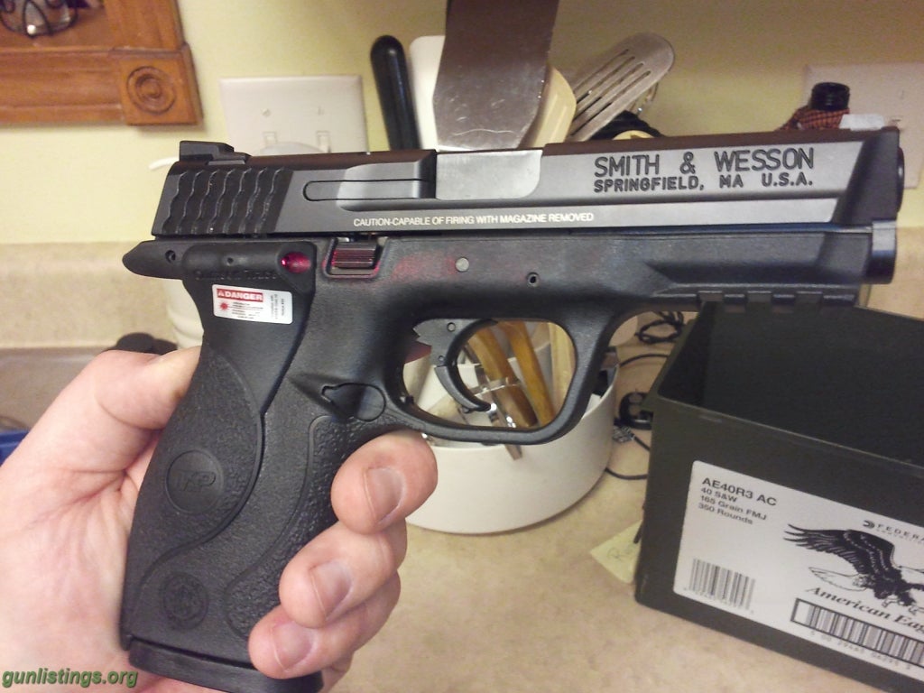 Pistols S&W M&P40 Full Size W/crimson Trace Laser