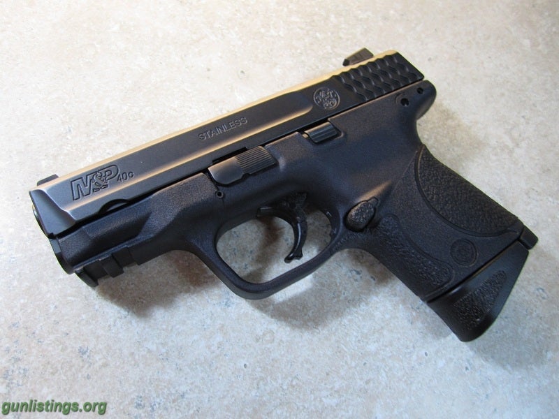 Pistols S&W M&P 40c W/ Night Sights - TRADE