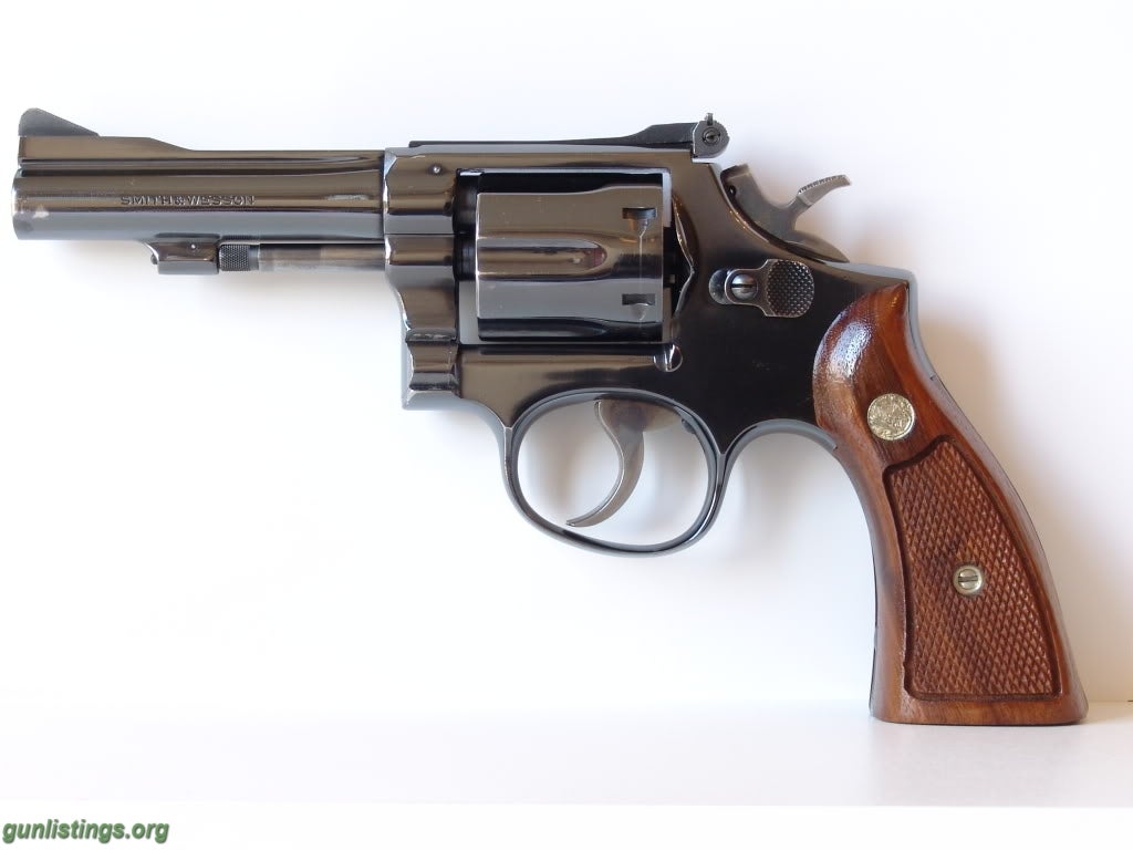 Pistols S&W Revolver