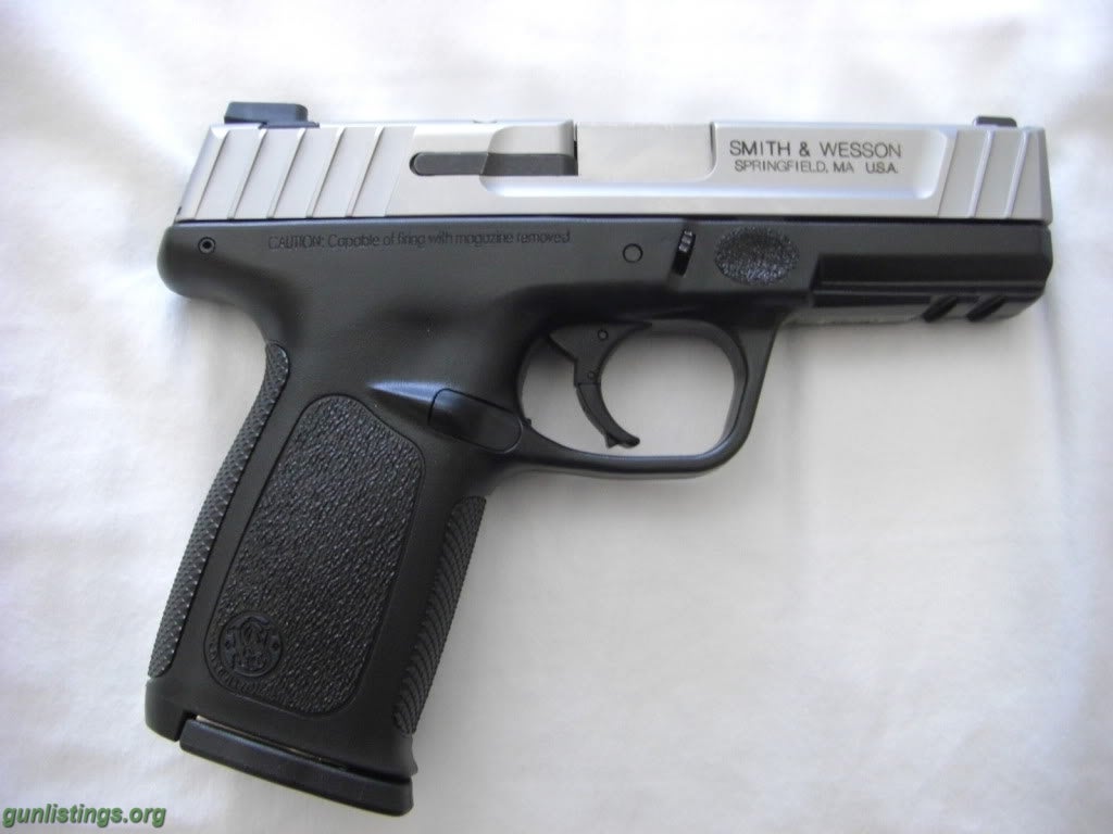 Pistols S&W SD9