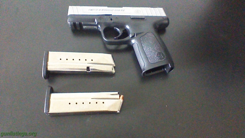 Pistols S&W SD9 Handgun