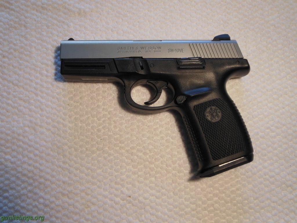 Pistols S&W SW40VE - .40 S&W