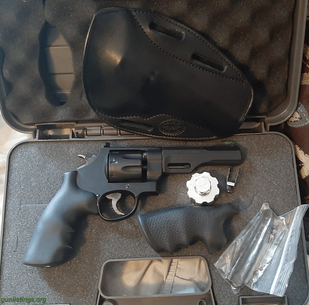 Pistols S&W TRR8 327 357MAG