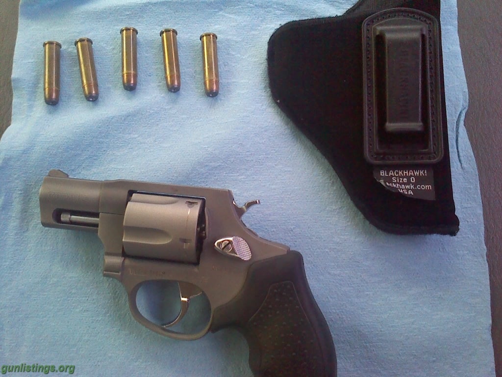 Pistols Taurus