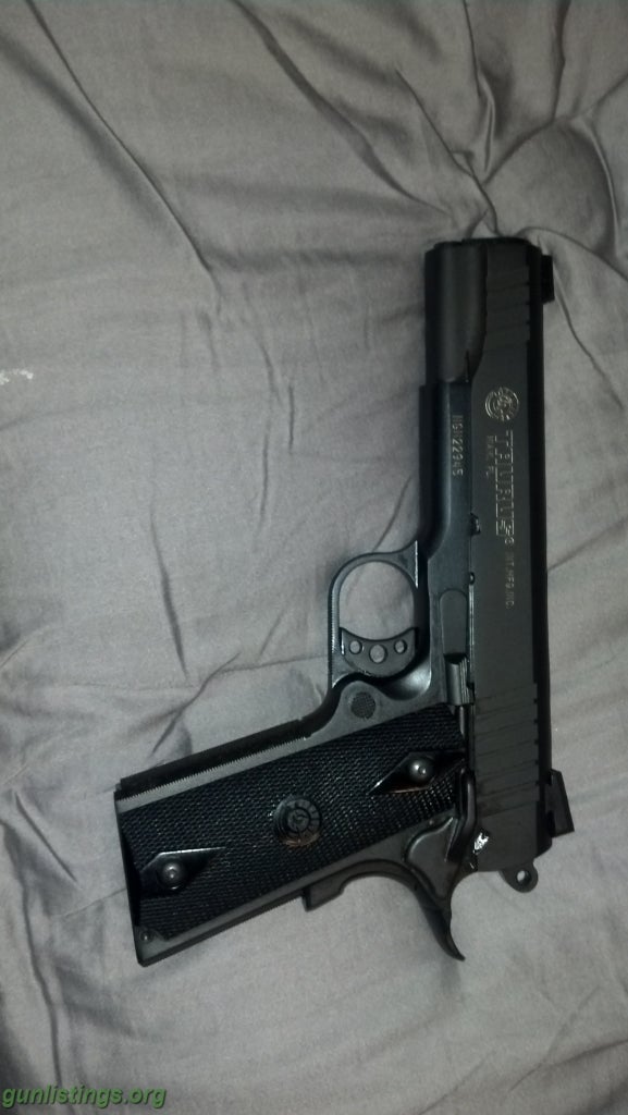 Pistols Taurus 1911