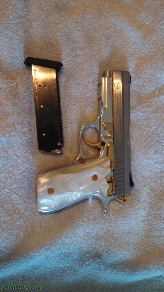 Pistols Taurus 38 Super