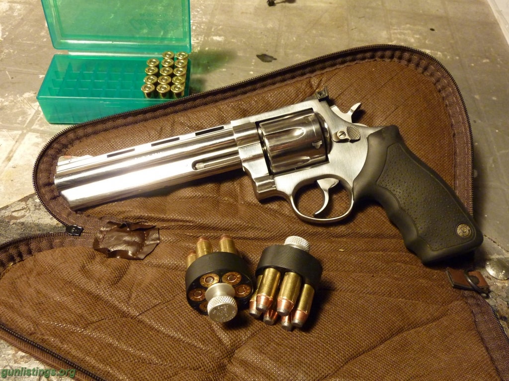 Pistols Taurus 44 .44mag 6.5