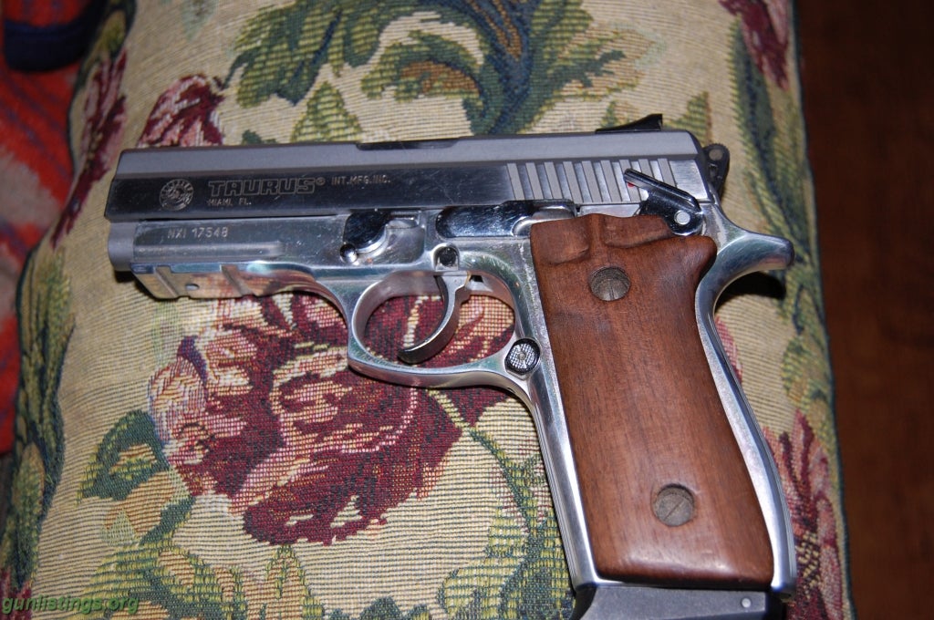 Pistols TAURUS 45 ACP