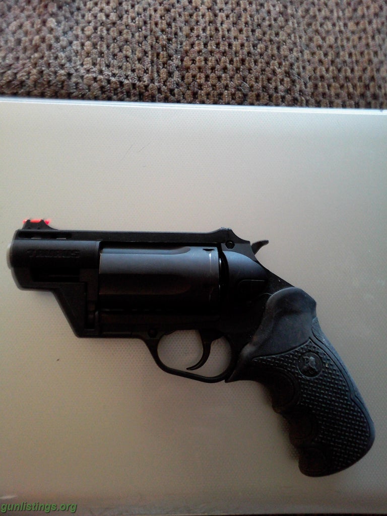 Pistols Taurus