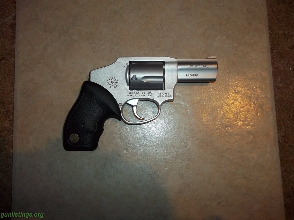 Pistols TAURUS