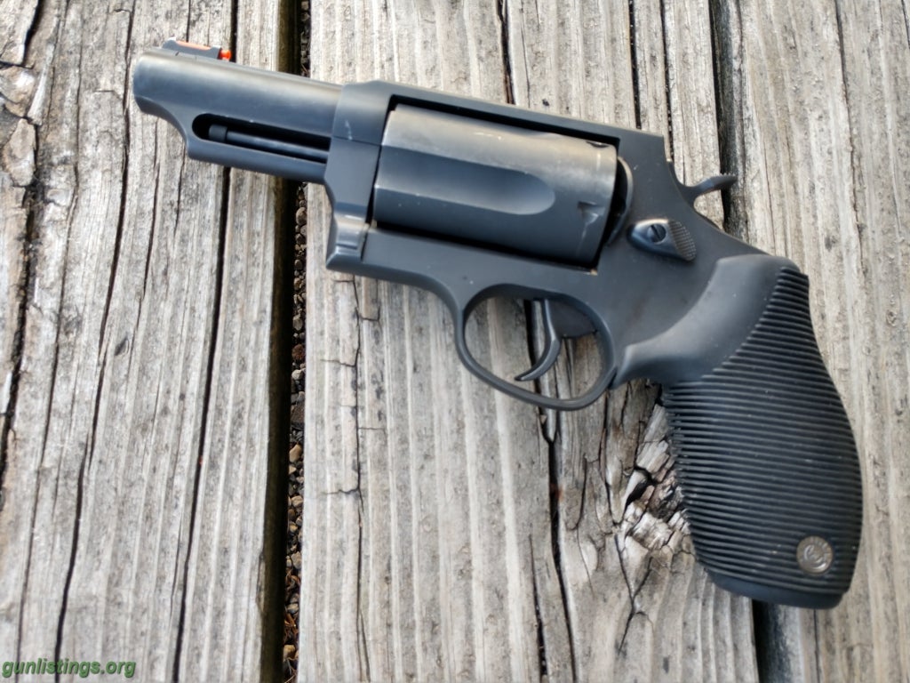 Pistols Taurus Judge