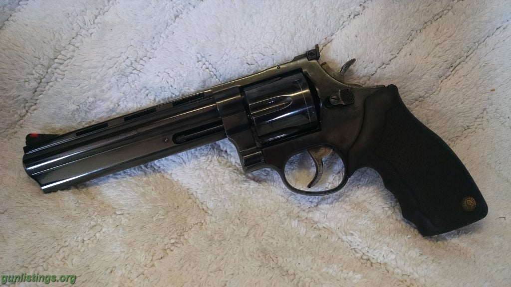 Pistols Taurus M44 44mag W/ Holster And Ammo