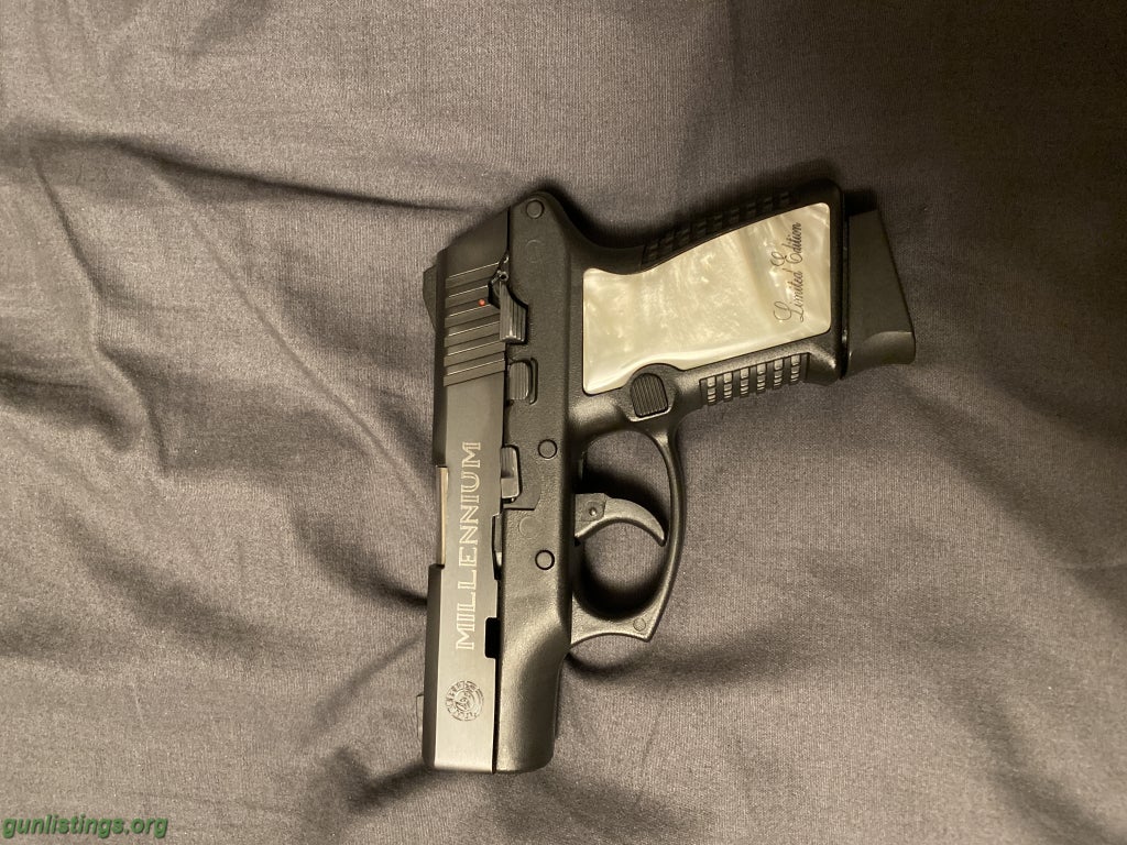 Pistols Taurus Millennium 9mm