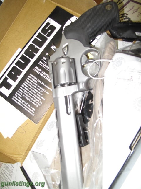 Gunlistings.org - Pistols Taurus Model 991 .22lr 6.5in. Barrel