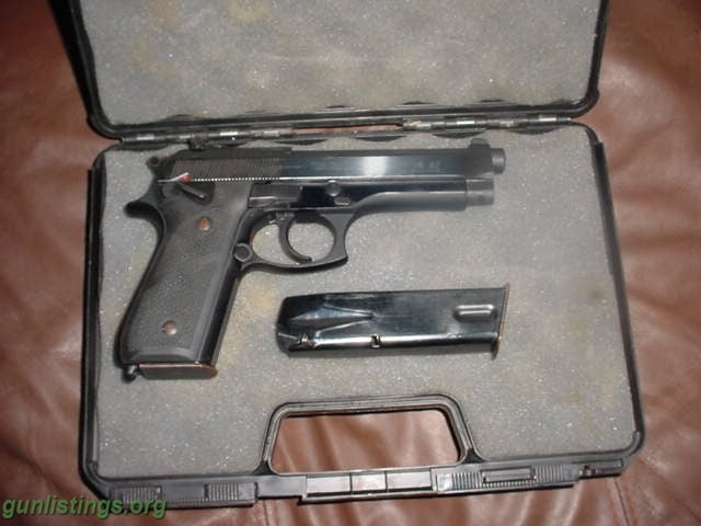 Pistols Taurus PT99