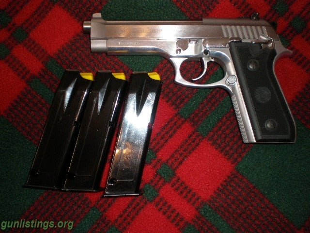 Pistols TAURUS PT99 SS