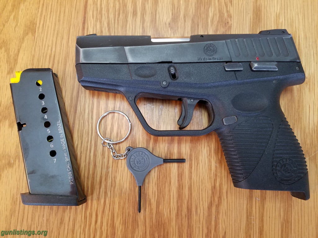 Pistols Taurus PT 709 Slim (& 7 Round Mag)