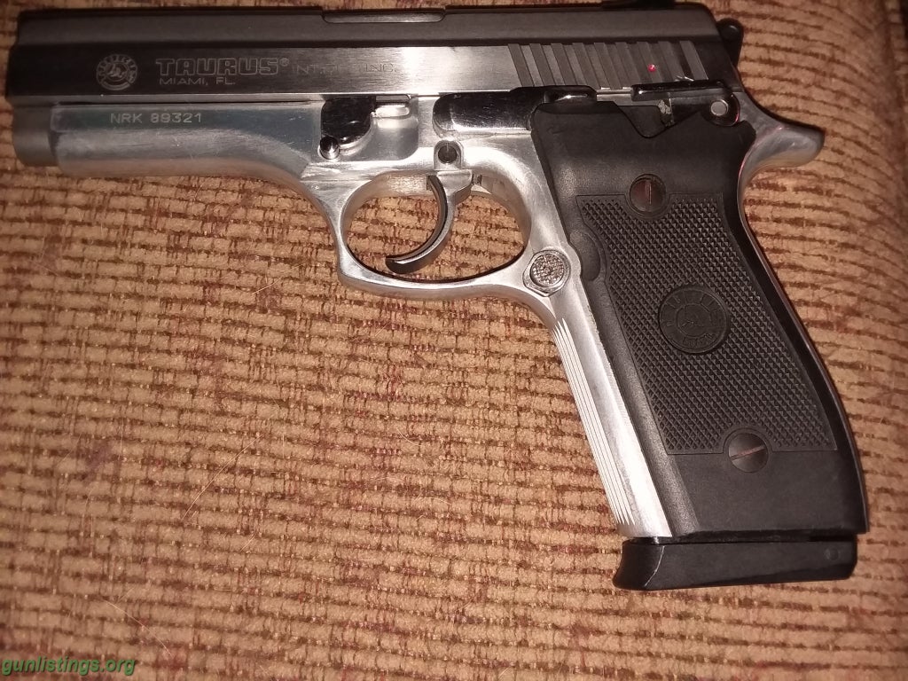 Pistols Taurus PT 945