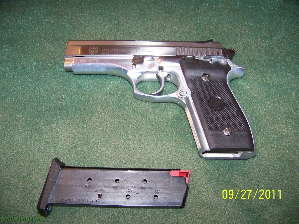 Pistols Taurus PT - 945