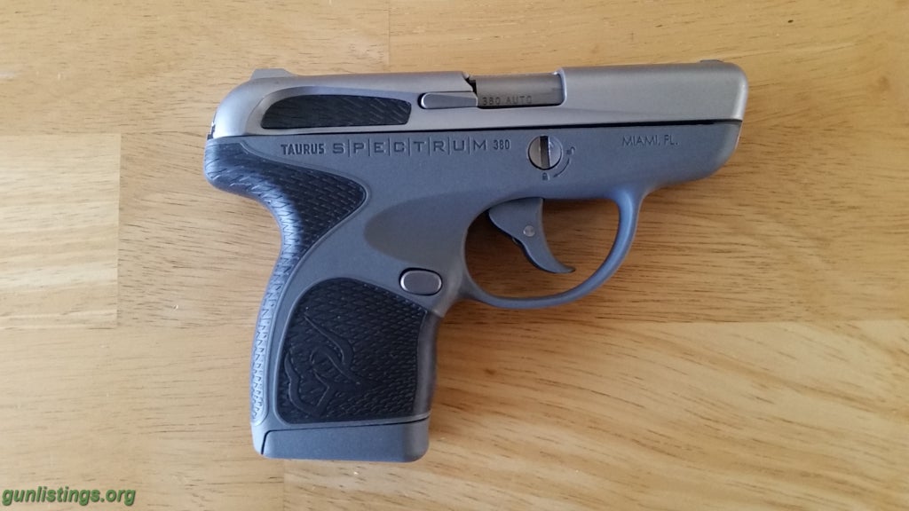 Pistols Taurus Spectrum .380 W/Holster