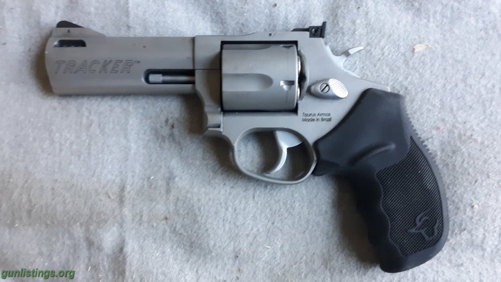 Pistols Taurus Tracker 44 Magnum