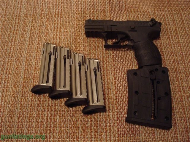 Pistols Walther P22Q, High Capacity Mag, Extra Mags, Ammo