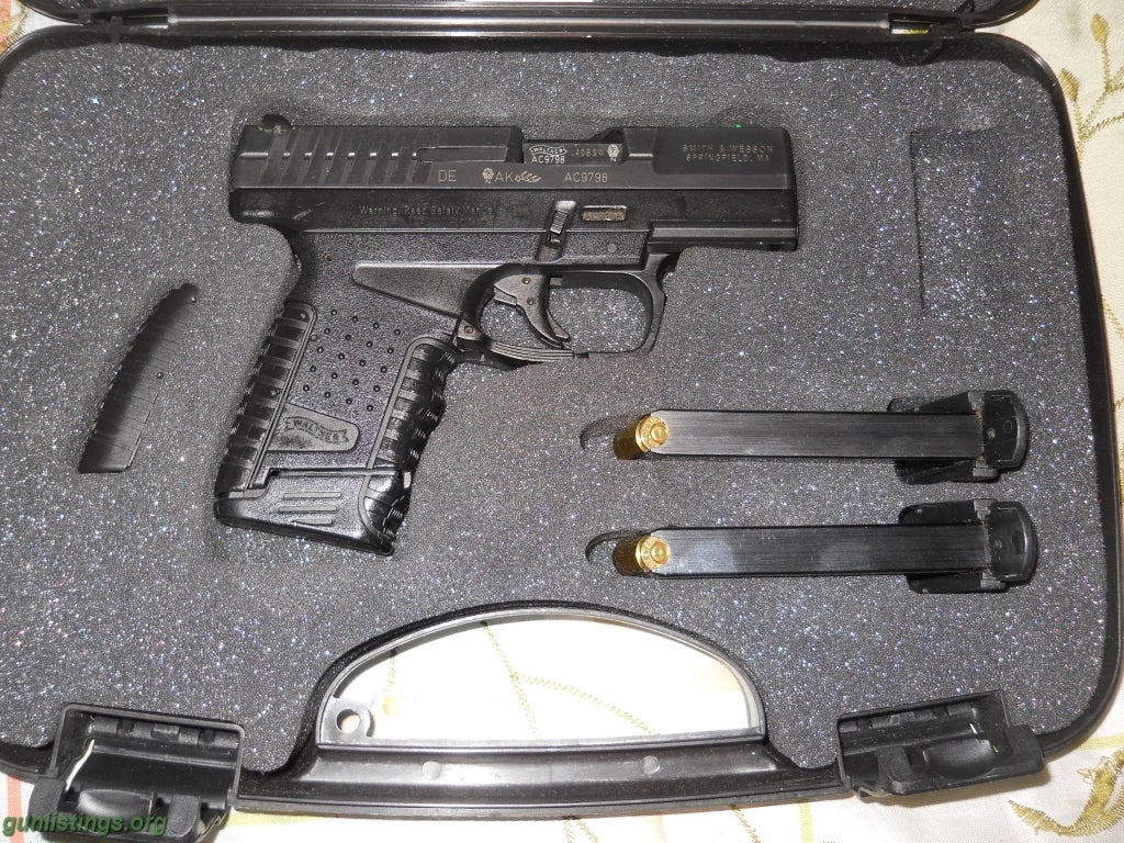 Pistols WALTHER PPS 40 IN BOX 3 MAGS AND AMMO