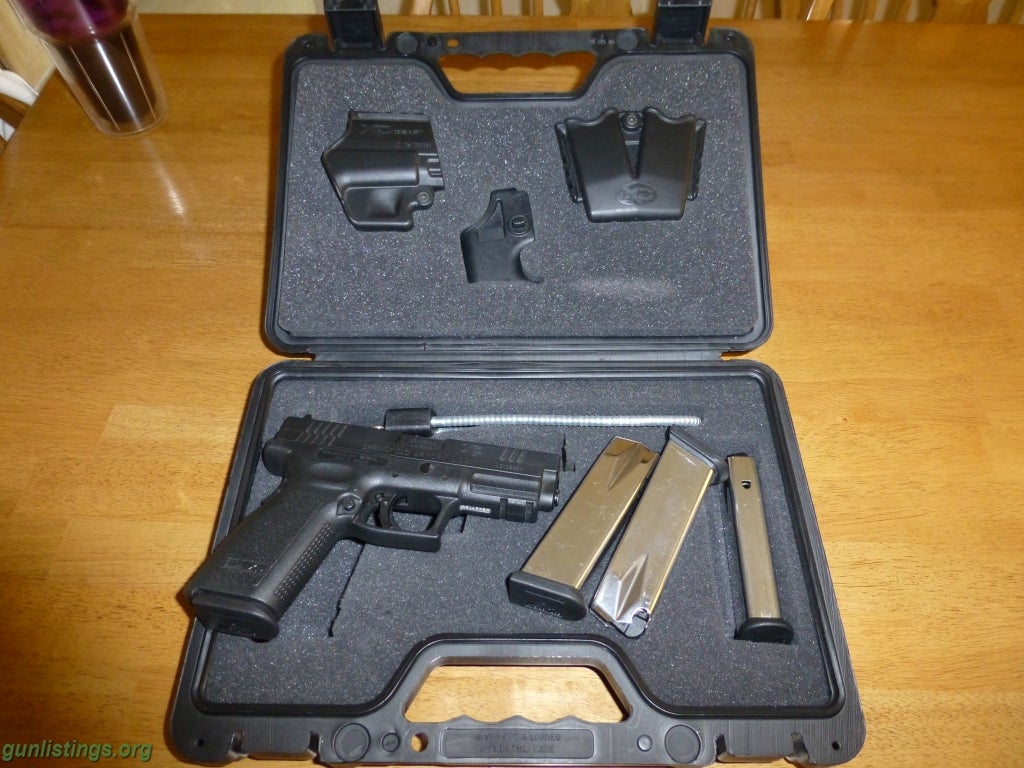 Pistols Springfield XD 9