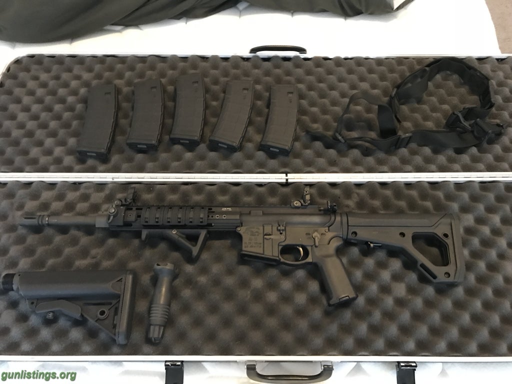 Rifles Awesome Custom AR15 W/ Accessories $500