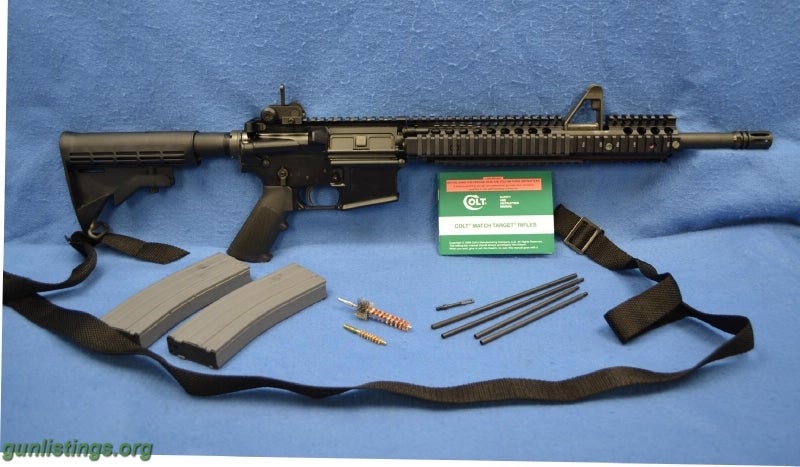 Rifles C Colt -- LE6920 SOCOM II M4A1 Carbine 5.56mm AR15 M16