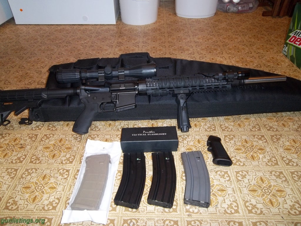 Rifles CMMG AR-15 W/EXTRAS