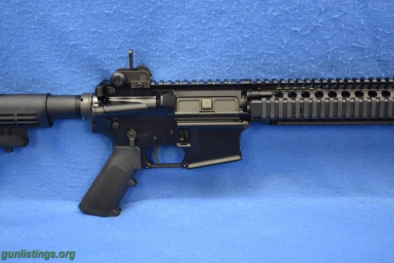 Rifles Colt -- LE6920 SOCOM II M4A1 Carbine 5.56mm AR15 M16