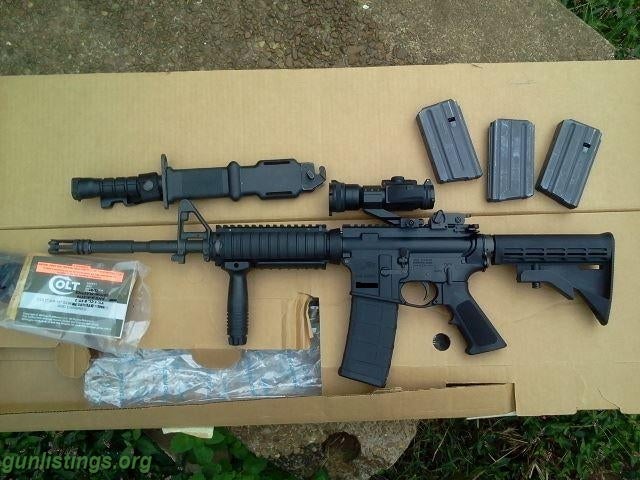 Rifles Colt Socom M4A1 AR15 Plus Extras