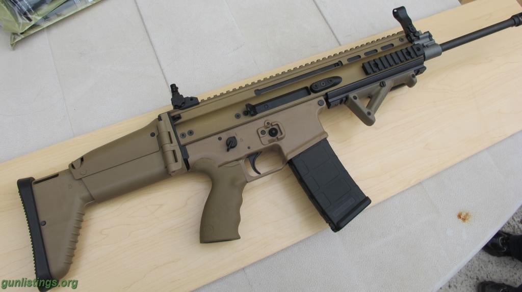 Rifles FN SCAR FDE TAN 5.56 .223 W/ Extras VERY NICE!!!