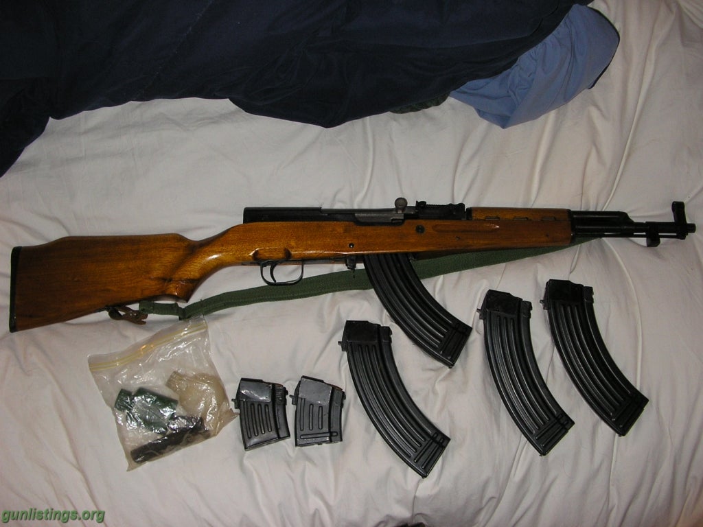 Rifles Norinco SKS Paratrooper; Uses AK-47 Mags