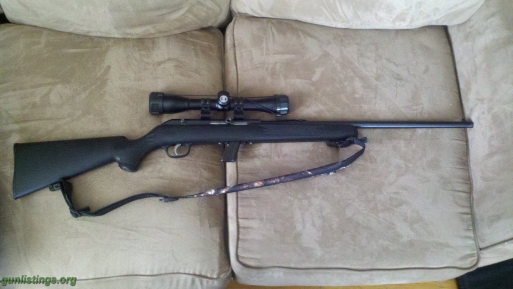 Rifles Savage Model 64 / Bushnell 3x Scope