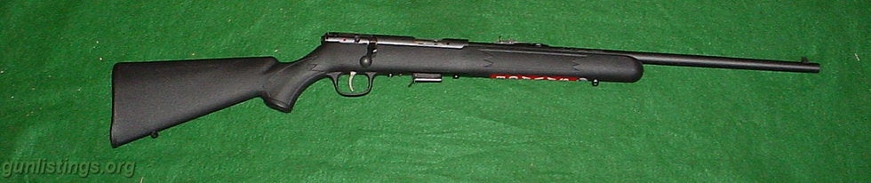 Rifles SAVAGE Model 93 .22 Magnum