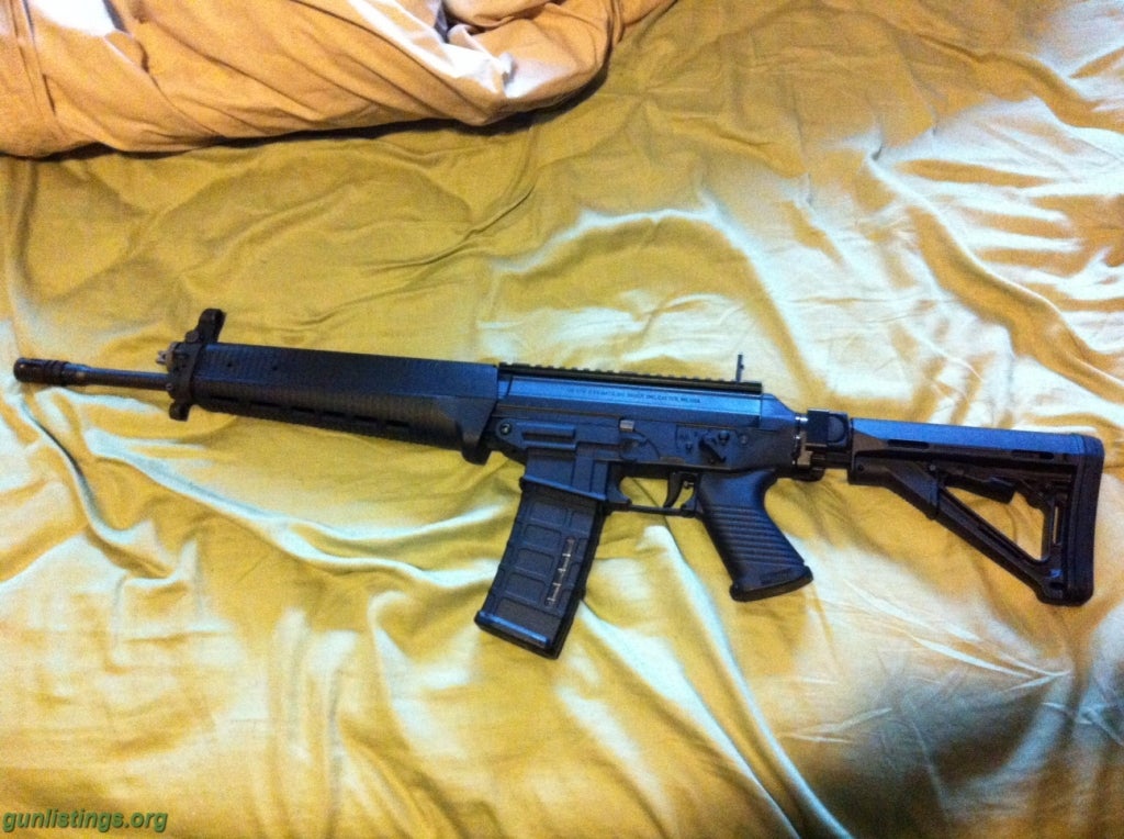 Rifles Sig 556 W/ Upgrades!