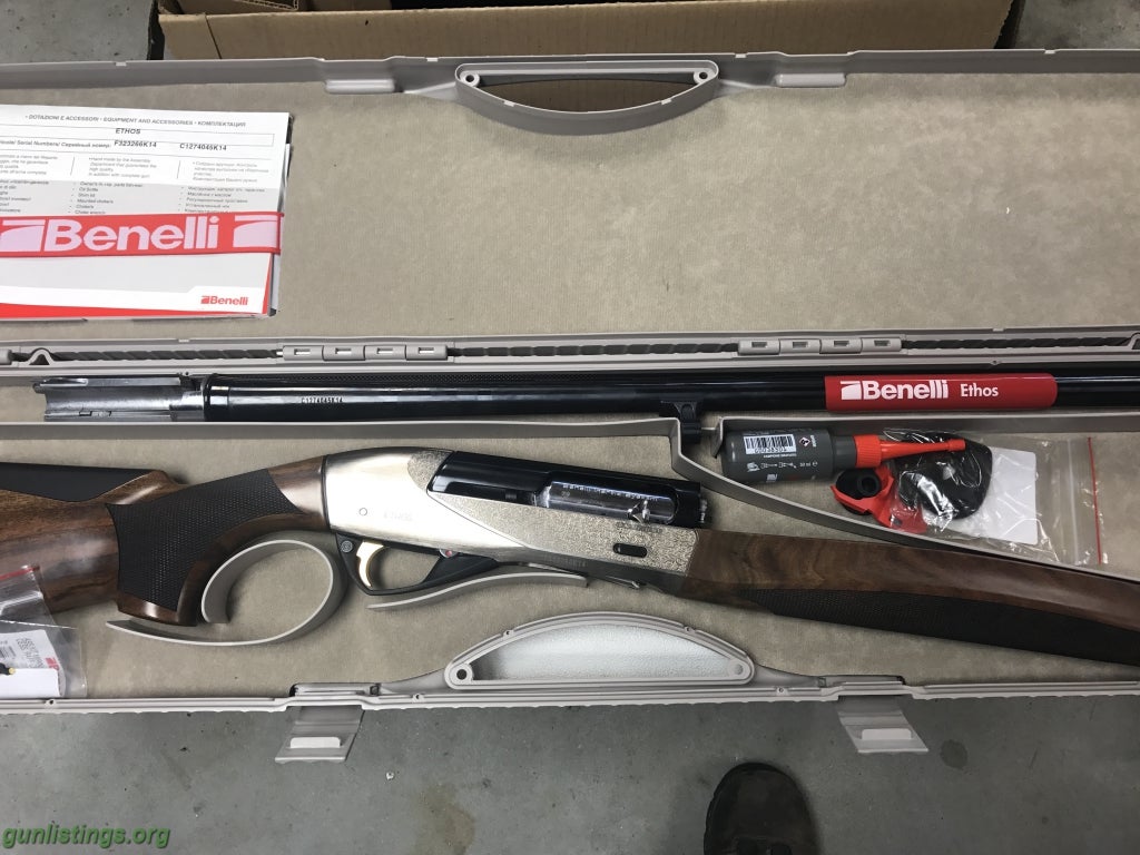 Shotguns Benelli