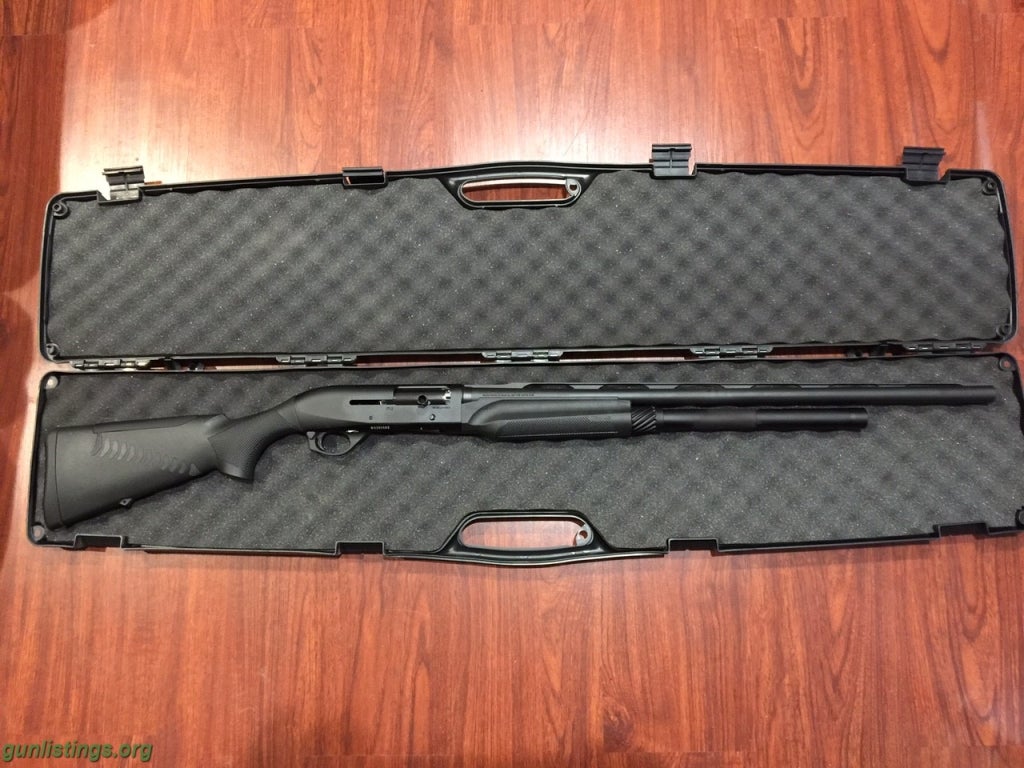 Shotguns Benelli M2