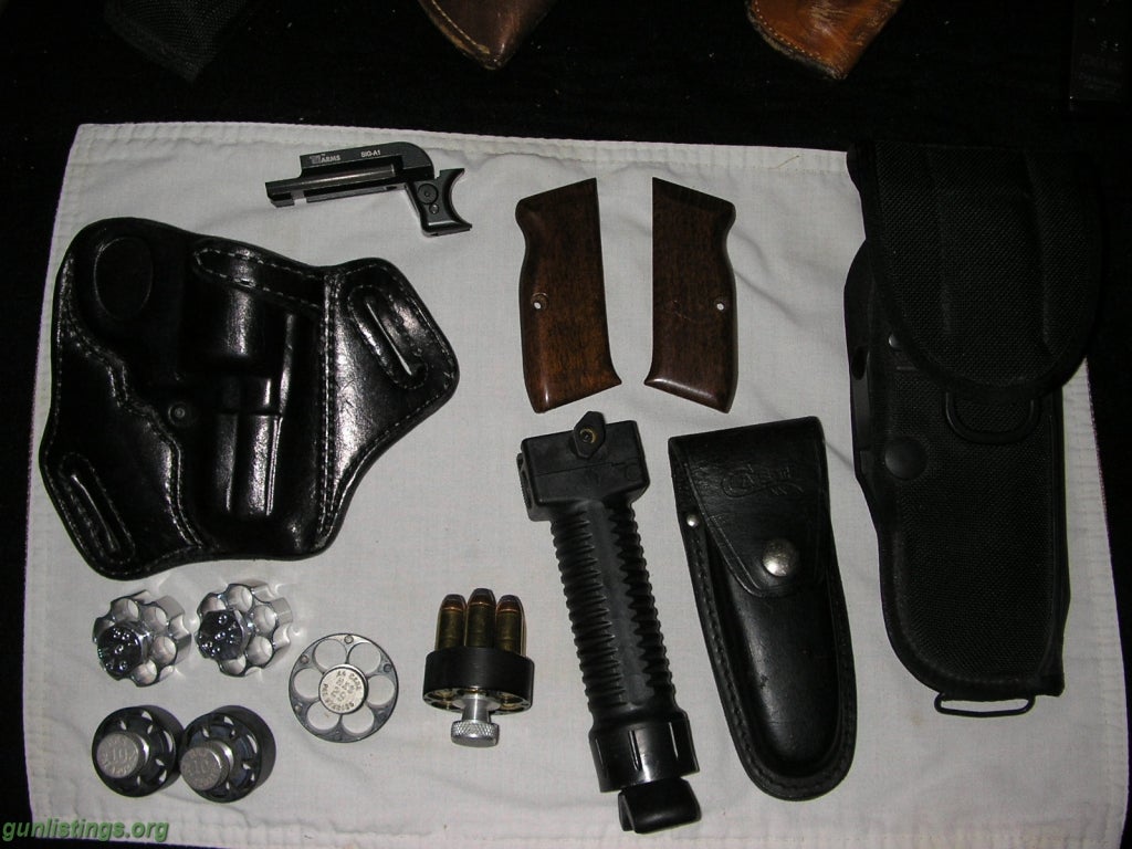 Accessories Holsters, Speed Loaders, Case,  Etc.